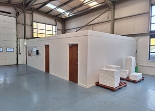 11 Frankland Rd, Swindon for lease Interior Photo- Image 2 of 3