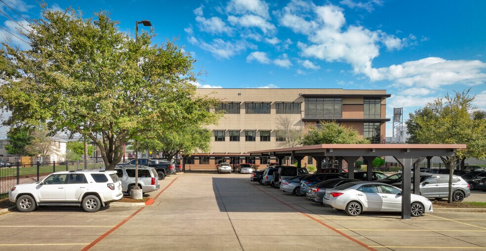 8998 Research Blvd, Austin, TX for lease - Building Photo - Image 3 of 13