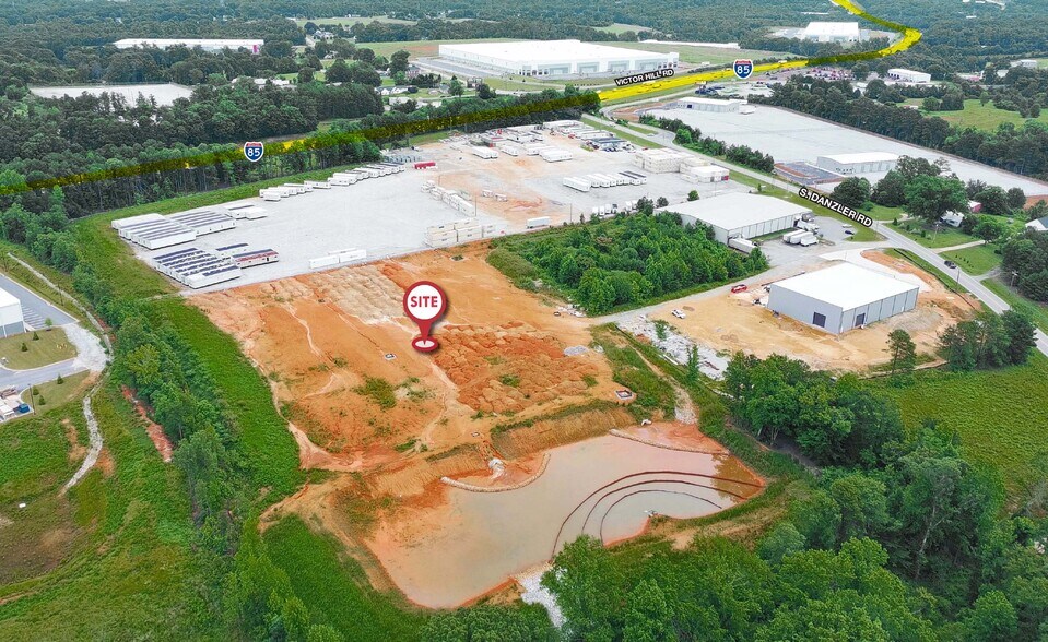 1400 S Danzler Rd, Duncan, SC à vendre - Photo principale - Image 1 de 2