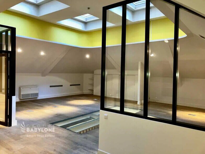 Office in Paris for sale - Building Photo - Image 2 of 17