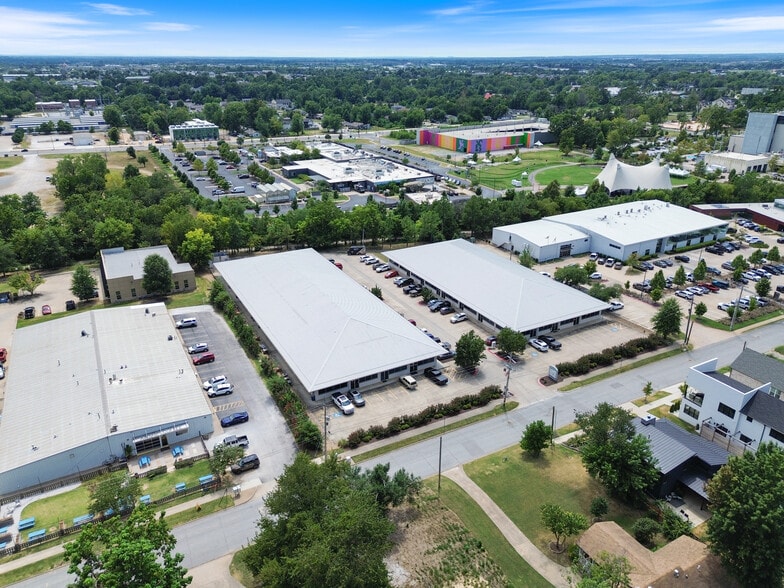 900-902 SE 5th St, Bentonville, AR à louer - Aérien - Image 3 de 7