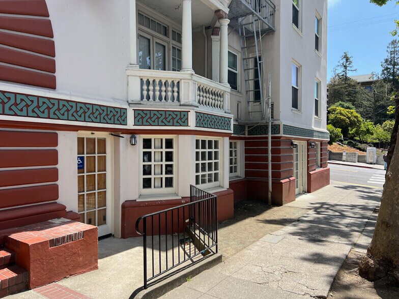 1865-1879 Euclid Ave, Berkeley, CA à louer - Photo du bâtiment - Image 2 de 21