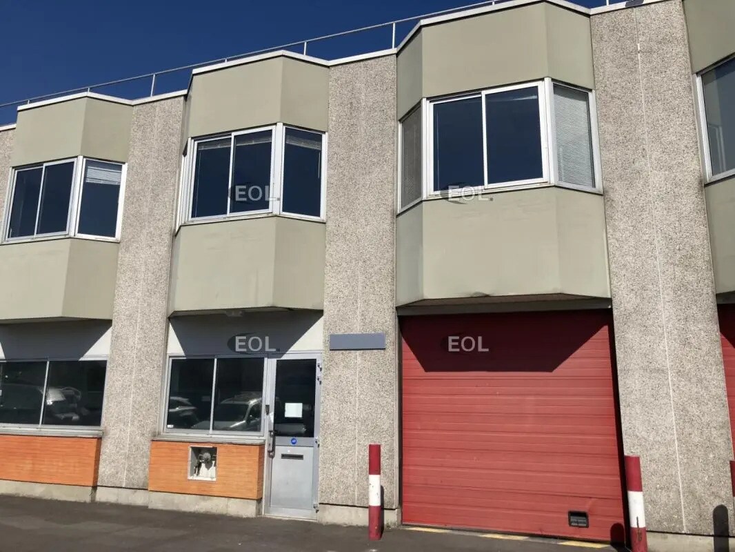 Flex in Villejuif for lease Building Photo- Image 1 of 9