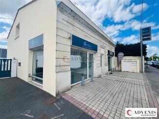Plus de détails pour Commerce de détail à louer