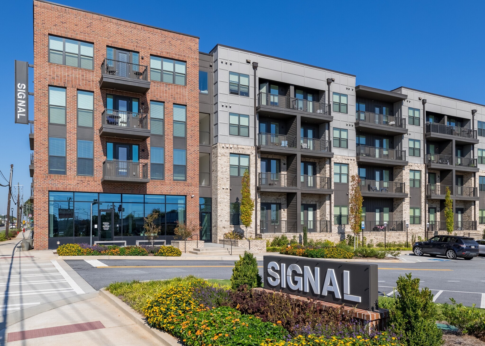 397 N Central Ave, Hapeville, GA à louer Photo du bâtiment- Image 1 de 4