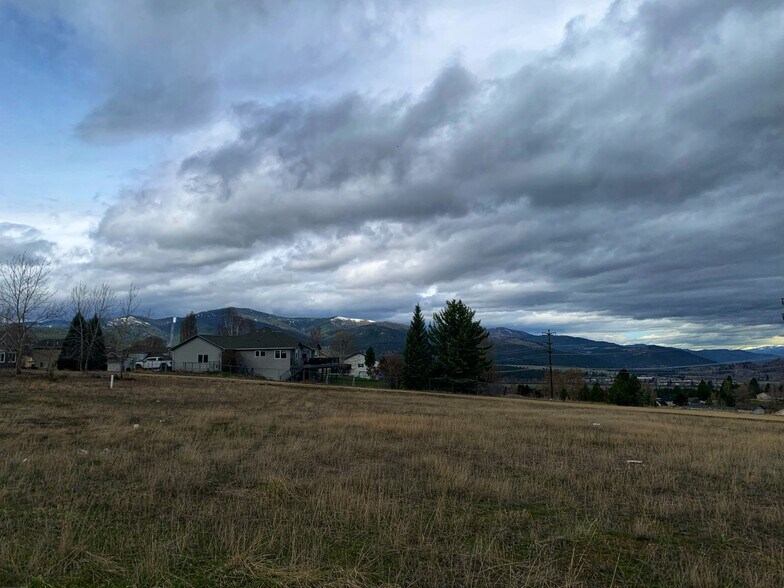 Linda Vista Blvd, Missoula, MT à vendre - Photo du bâtiment - Image 2 de 7