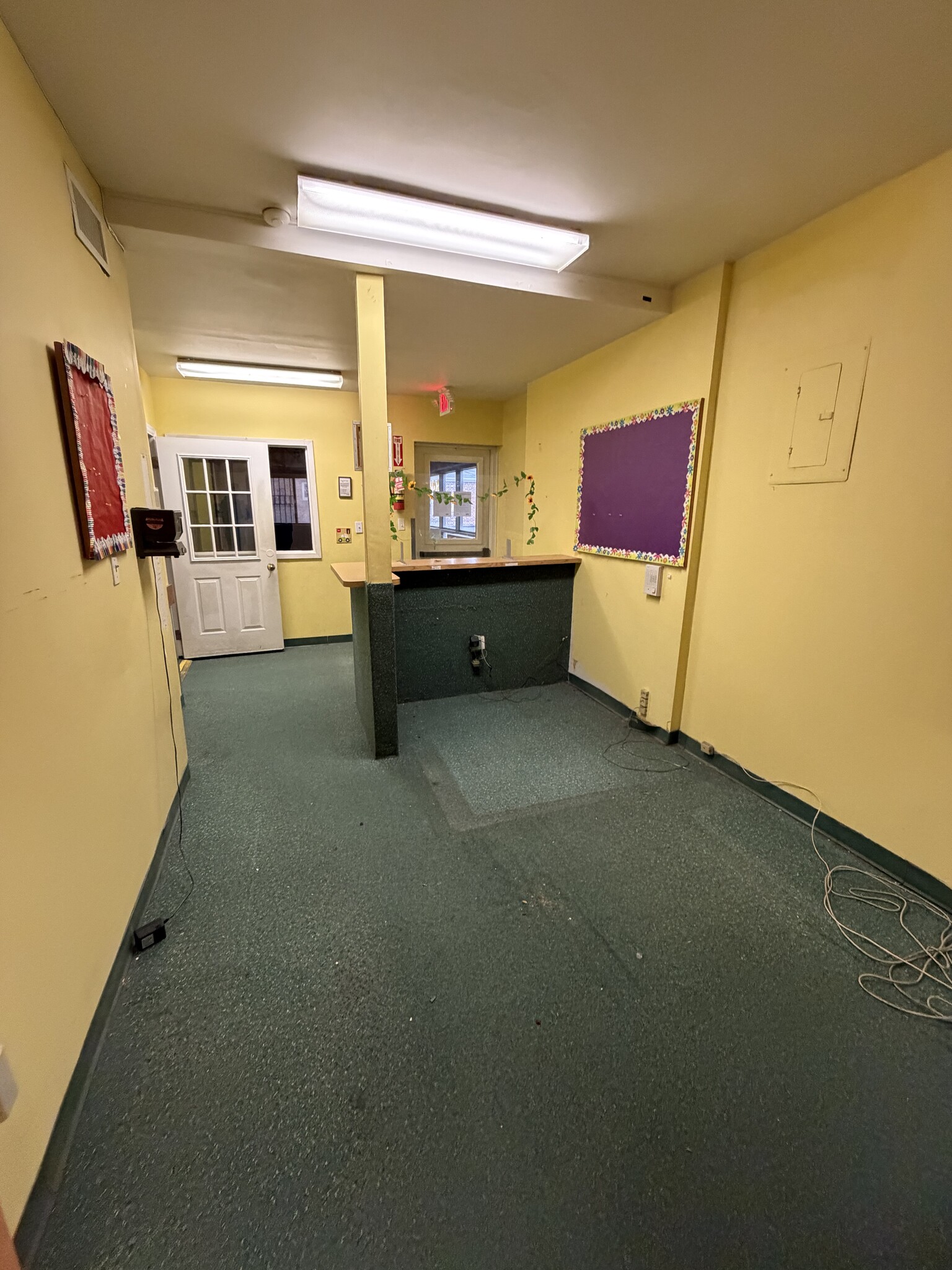 6805 Fresh Meadow Ln, Fresh Meadows, NY for lease Interior Photo- Image 1 of 13