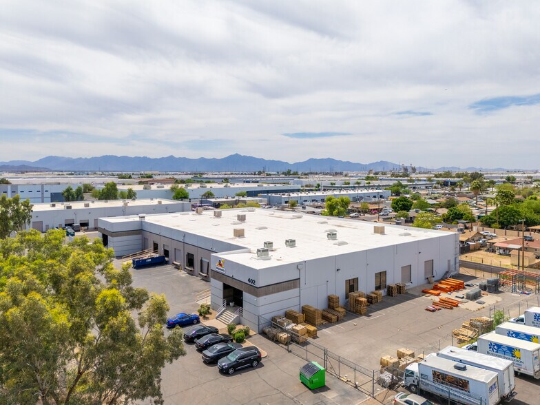 402 N 37th Dr, Phoenix, AZ à louer - Photo du bâtiment - Image 2 de 6