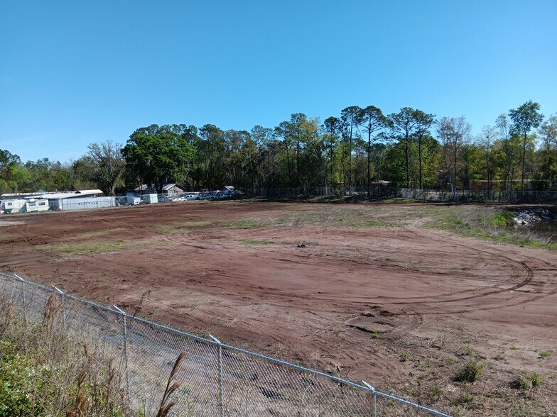8589 MALLORY Rd, Jacksonville, FL à louer - Photo du bâtiment - Image 2 de 8