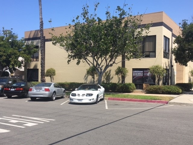 1640 Hoover Ave, National City, CA for lease - Building Photo - Image 2 of 11