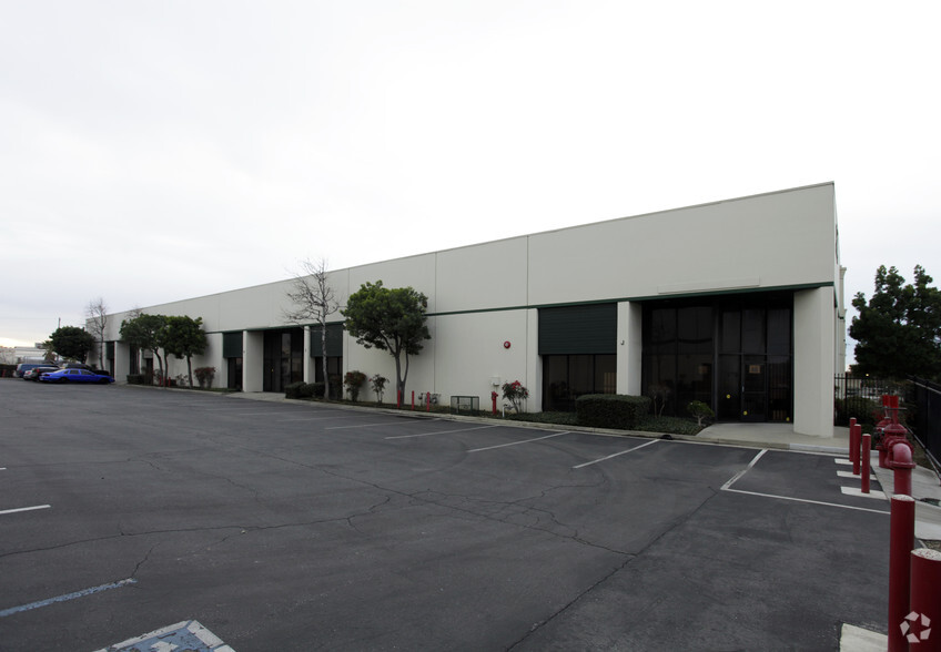 150 S Reservoir St, Pomona, CA for lease - Building Photo - Image 3 of 32