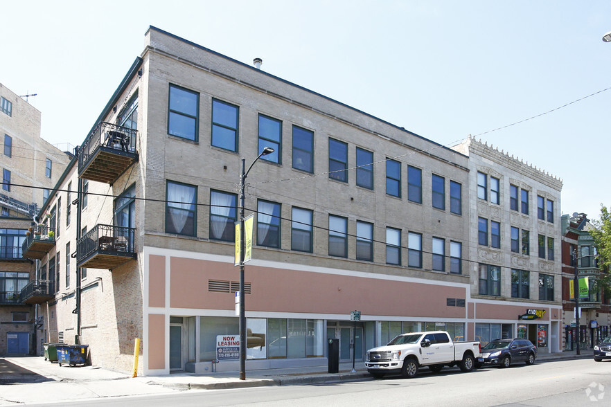 1541 W Belmont Ave, Chicago, IL for lease - Primary Photo - Image 1 of 10