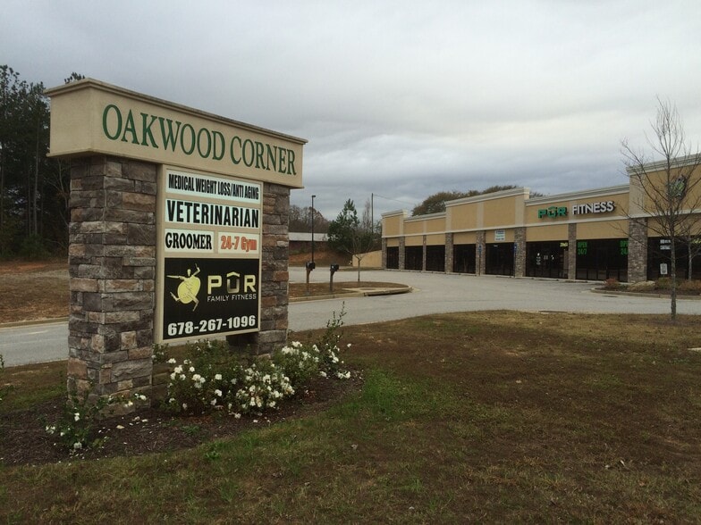 3904 Winder Hwy, Flowery Branch, GA for lease - Building Photo - Image 2 of 5