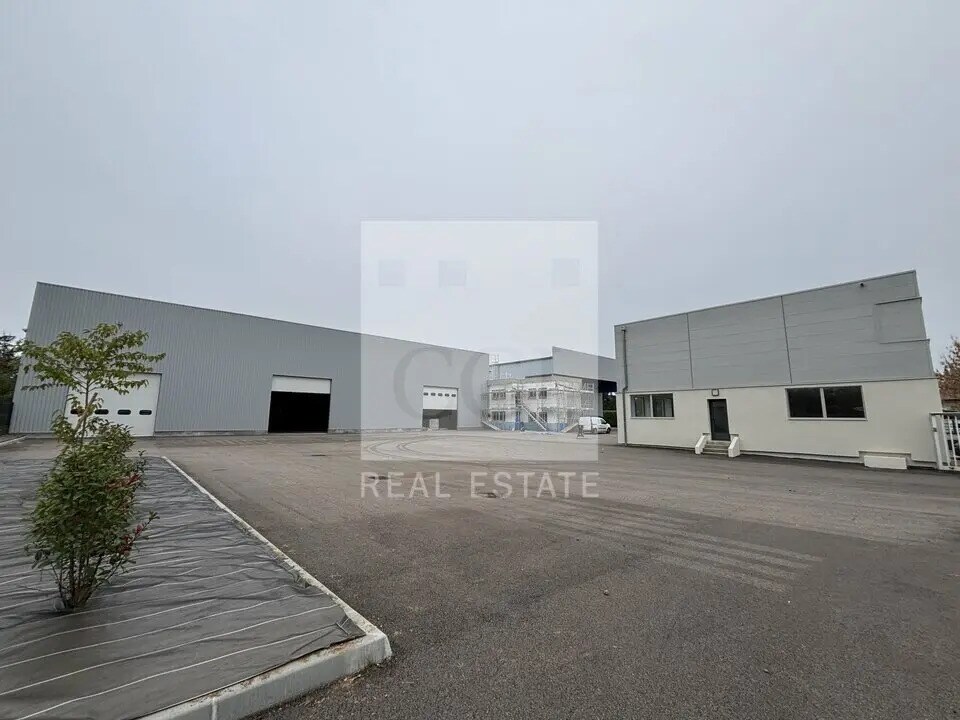 Flex in Saint-Priest for sale Building Photo- Image 1 of 14
