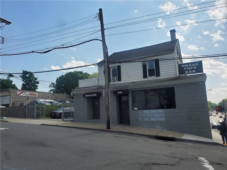 762 Main St, New Rochelle, NY for sale - Building Photo - Image 3 of 28