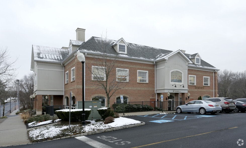 3889 County Road 516, Old Bridge, NJ for lease - Building Photo - Image 2 of 4