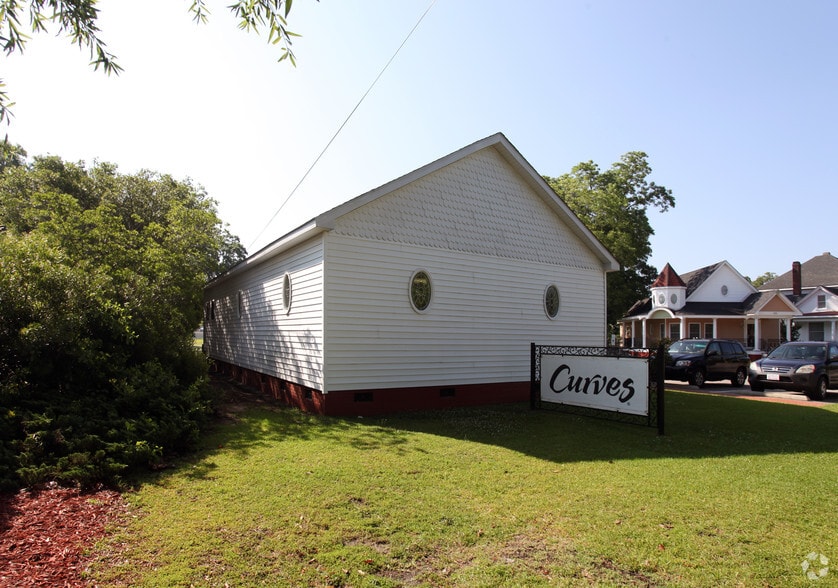420 S Main St, Laurinburg, NC à vendre - Photo du bâtiment - Image 2 de 16