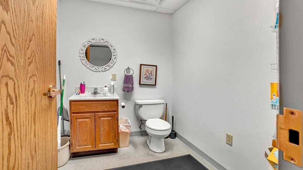 961 N Main St, Mansfield, OH for lease - Interior Photo - Image 3 of 65