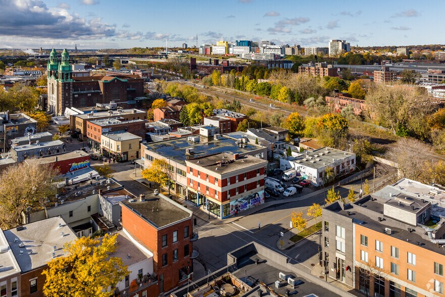 4351-4357 Rue Notre-Dame O, Montréal, QC à vendre - Aérien - Image 2 de 14