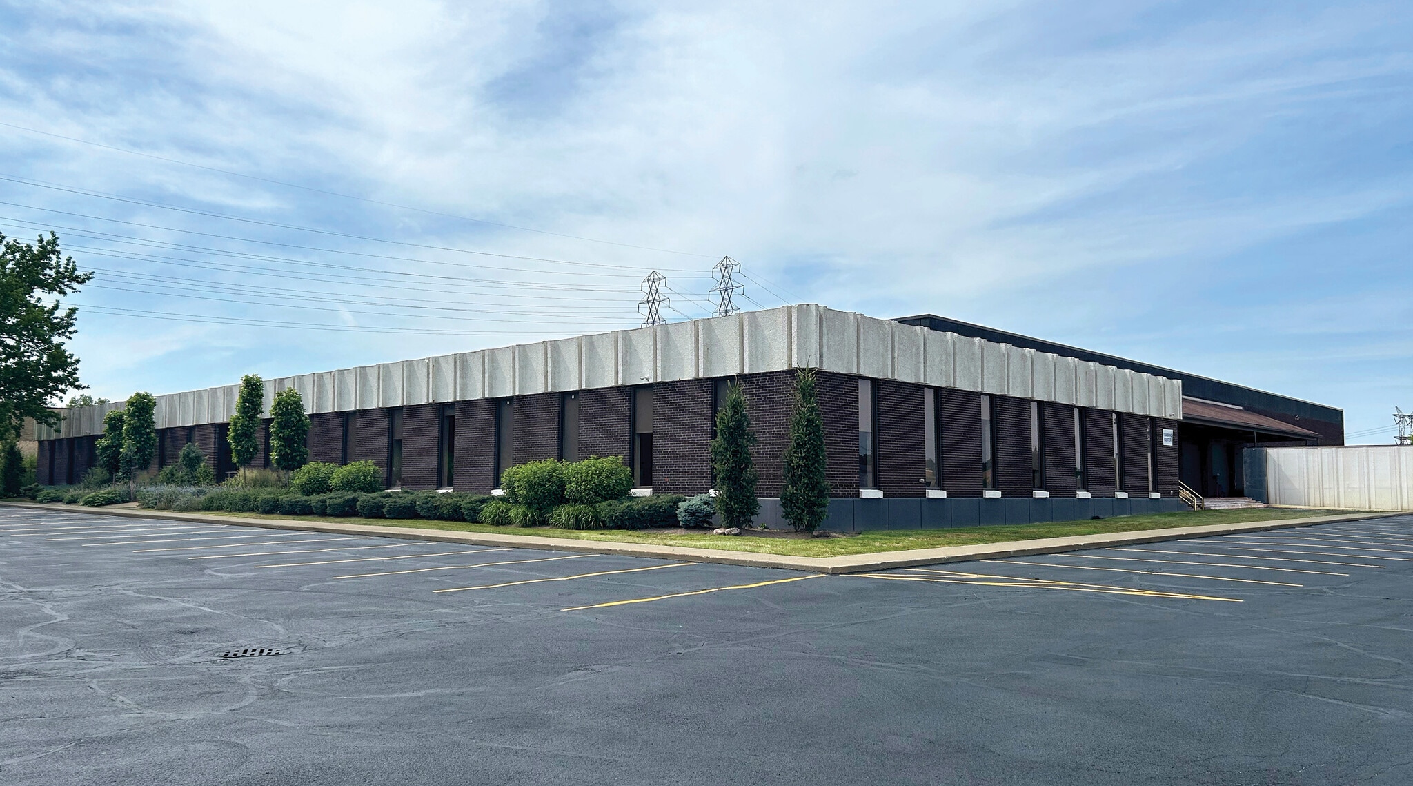 5605 Granger Rd, Independence, OH for lease Building Photo- Image 1 of 1