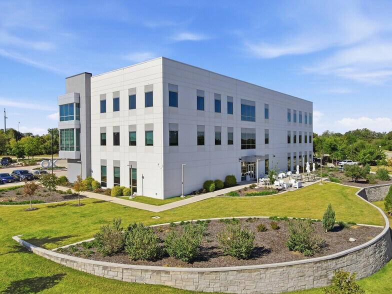 1021 Grace Ln, Southlake, TX à vendre - Photo du bâtiment - Image 3 de 39