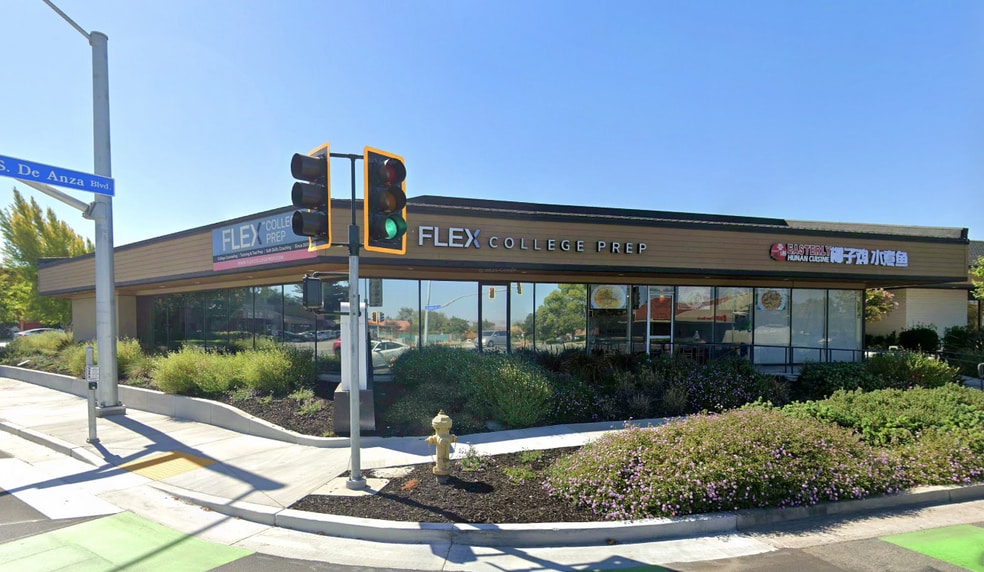 10425 S Deanza Blvd, Cupertino, CA for lease - Building Photo - Image 1 of 3