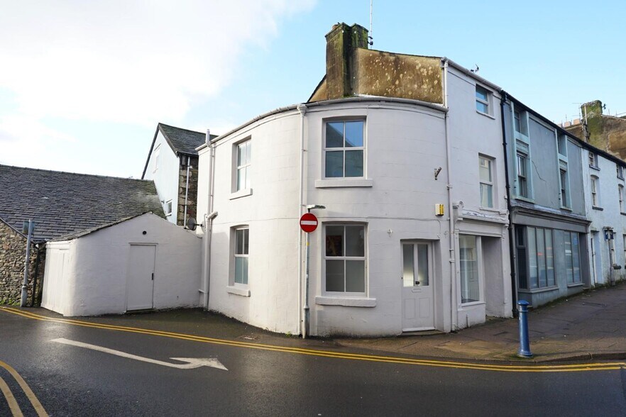 16-18 Fountain St, Ulverston for sale - Building Photo - Image 1 of 13