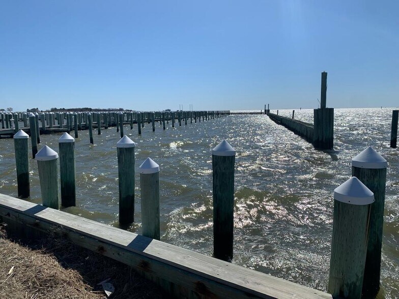 800 10th st, Crisfield, MD à vendre - Photo du bâtiment - Image 3 de 7