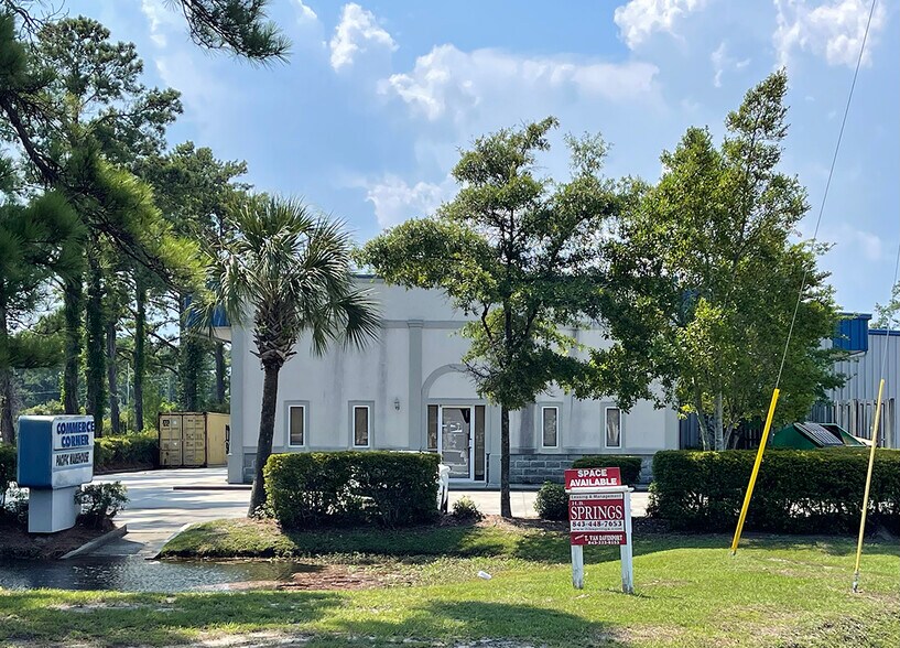 1580 Commerce Pl, Myrtle Beach, SC à louer - Photo du bâtiment - Image 2 de 4