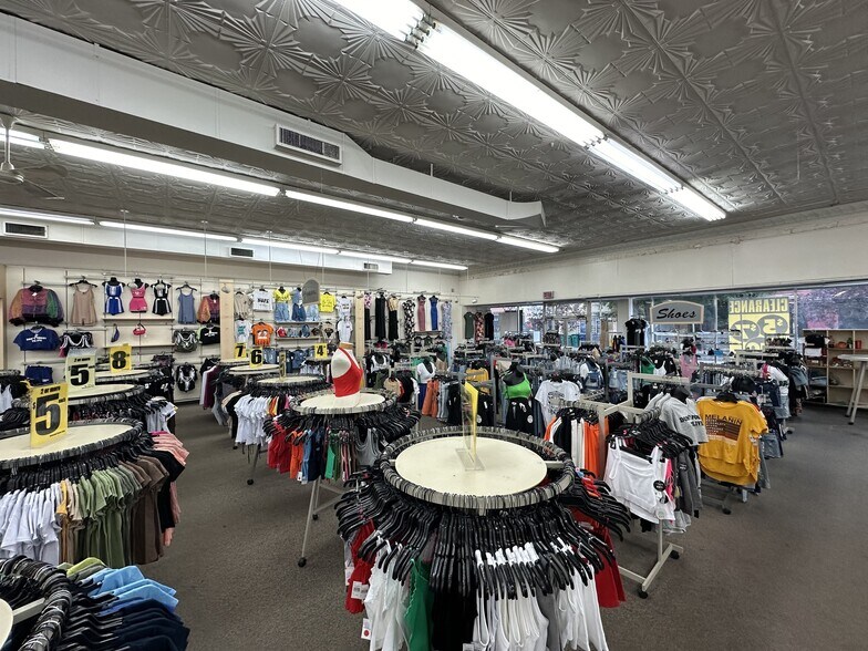 3115 Bailey Ave, Buffalo, NY for lease - Building Photo - Image 2 of 7