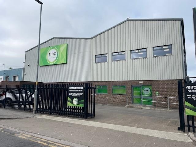 100 Manchester St, Hull à vendre - Photo du bâtiment - Image 2 de 4