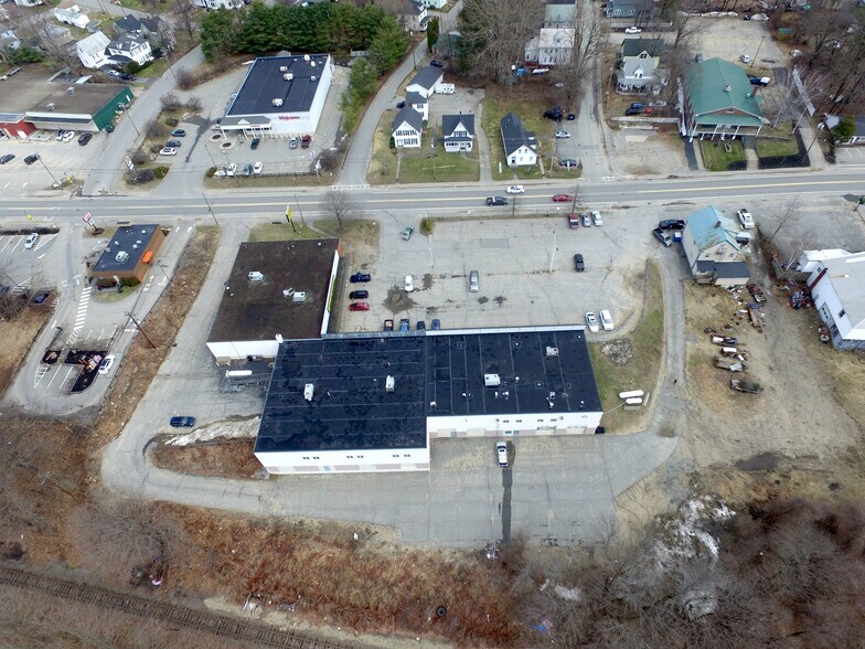 72-80 Main St, Livermore Falls, ME à vendre - Photo du bâtiment - Image 3 de 9