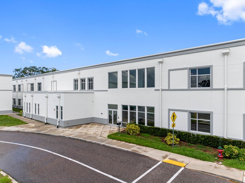 13901 Sheldon Rd, Tampa, FL à vendre - Photo du bâtiment - Image 3 de 10
