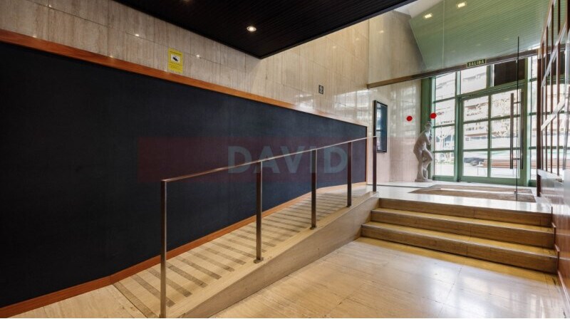 Office in Barcelona, Barcelona for lease - Interior Photo - Image 2 of 6