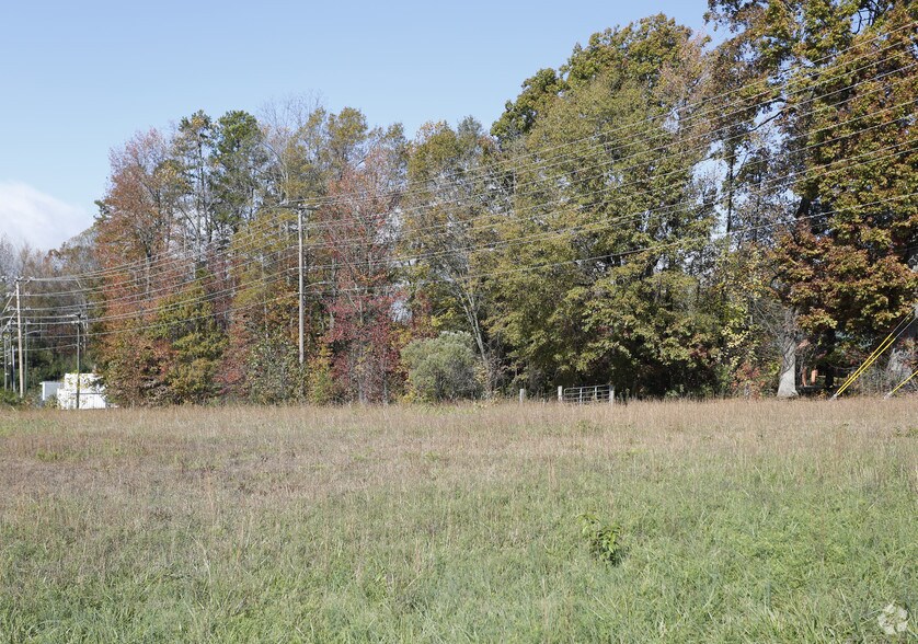 710 York Rd, Kings Mountain, NC à vendre - Photo du bâtiment - Image 3 de 7