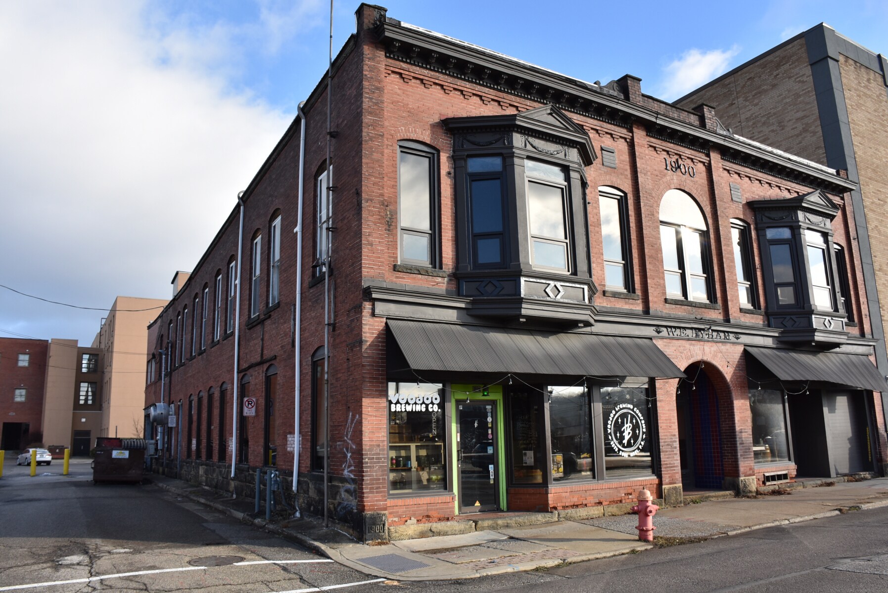 215 Arch St, Meadville, PA for sale Primary Photo- Image 1 of 33