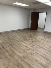 15720 Ventura Blvd, Encino, CA for lease Interior Photo- Image 1 of 7