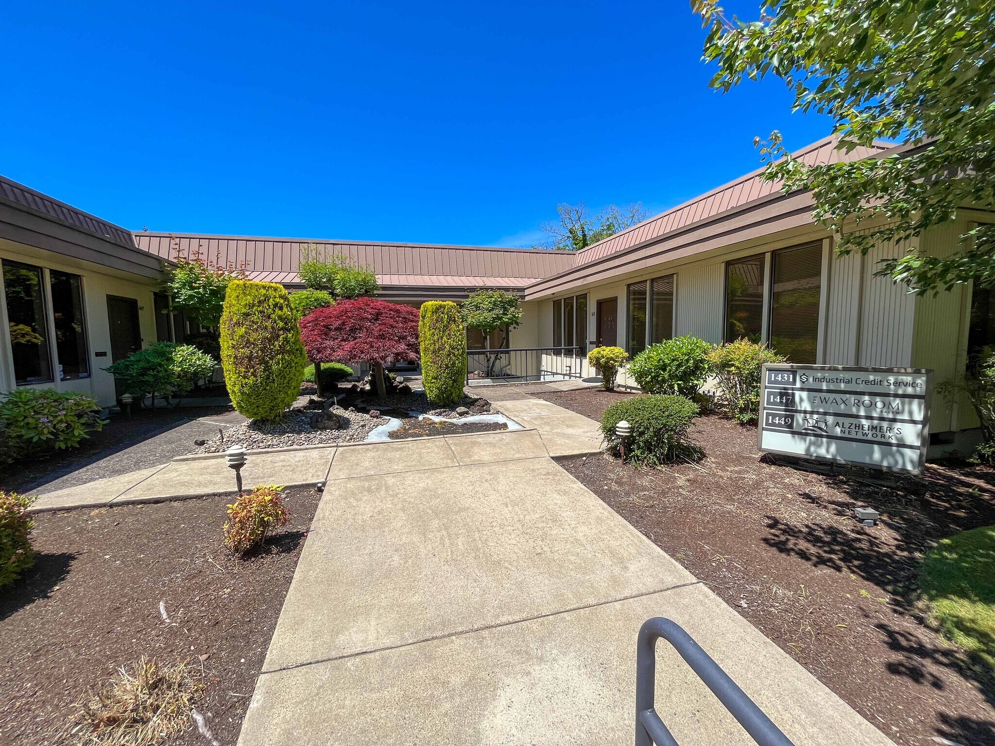 1431-1449 Liberty St, Salem, OR à louer Photo du bâtiment- Image 1 de 37