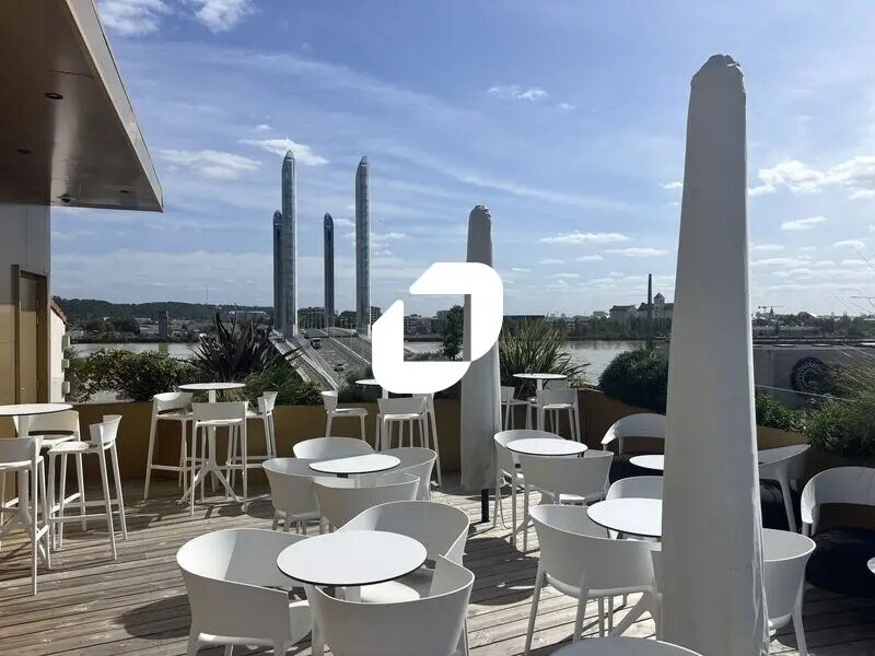 Bureau dans Bordeaux à vendre Photo du bâtiment- Image 1 de 11