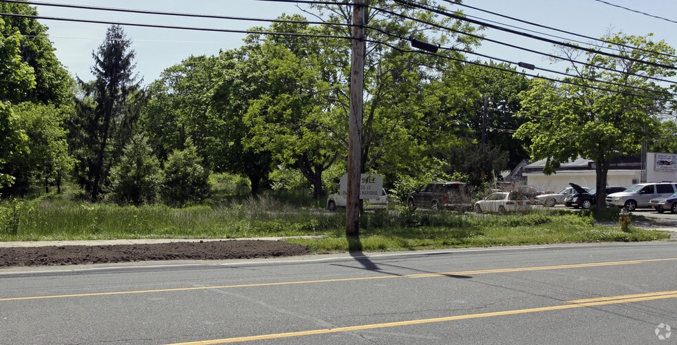 158 Montauk Hwy, Moriches, NY à vendre - Photo du bâtiment - Image 3 de 3