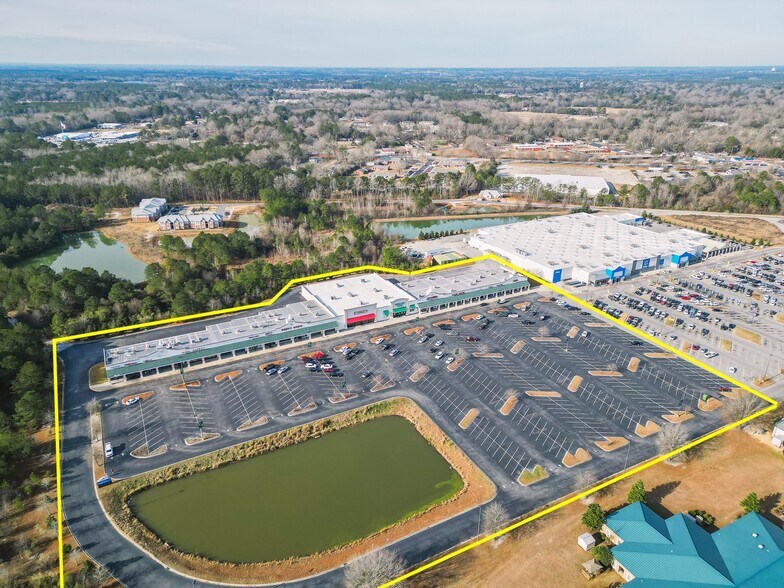 1411 Retail Row, Hartsville, SC à louer - Photo du bâtiment - Image 3 de 4