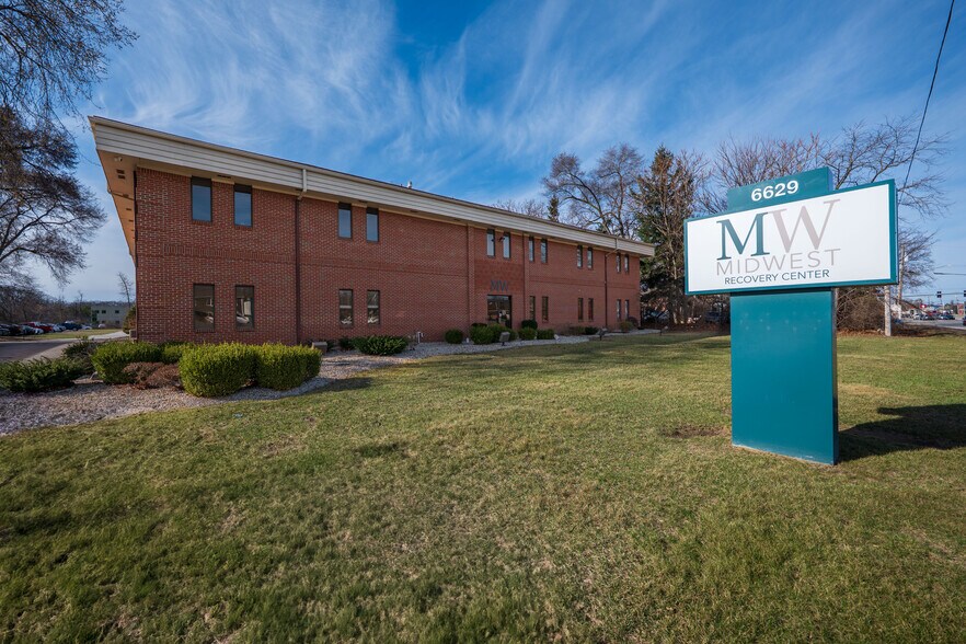 6629 W Central Ave, Toledo, OH à vendre - Photo du bâtiment - Image 2 de 12