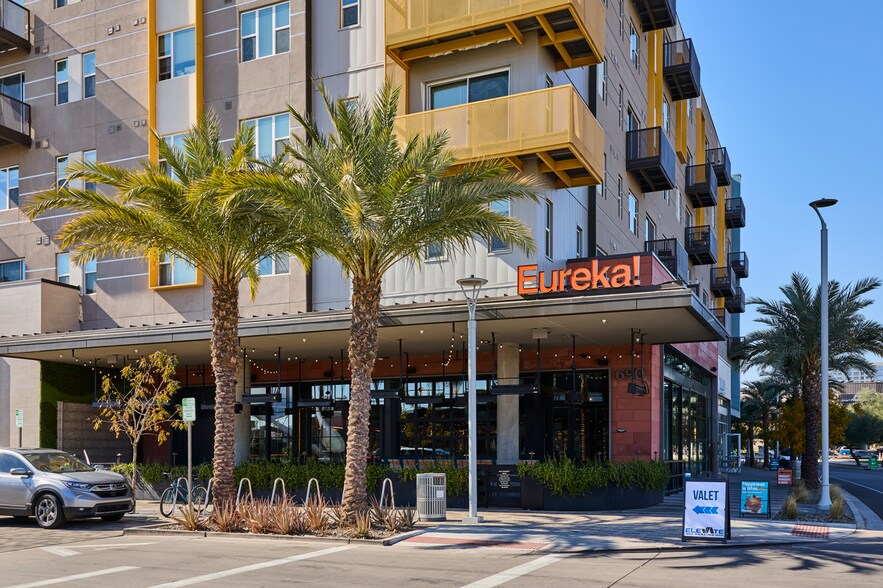 777 S Novus Pl, Tempe, AZ à louer - Photo du bâtiment - Image 2 de 6