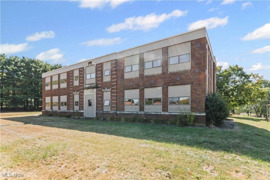 16310 Lisbon St SE, Minerva, OH for sale Primary Photo- Image 1 of 22