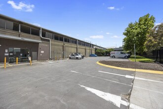 704-744 Lorimer St, Port Melbourne for lease Building Photo- Image 1 of 8