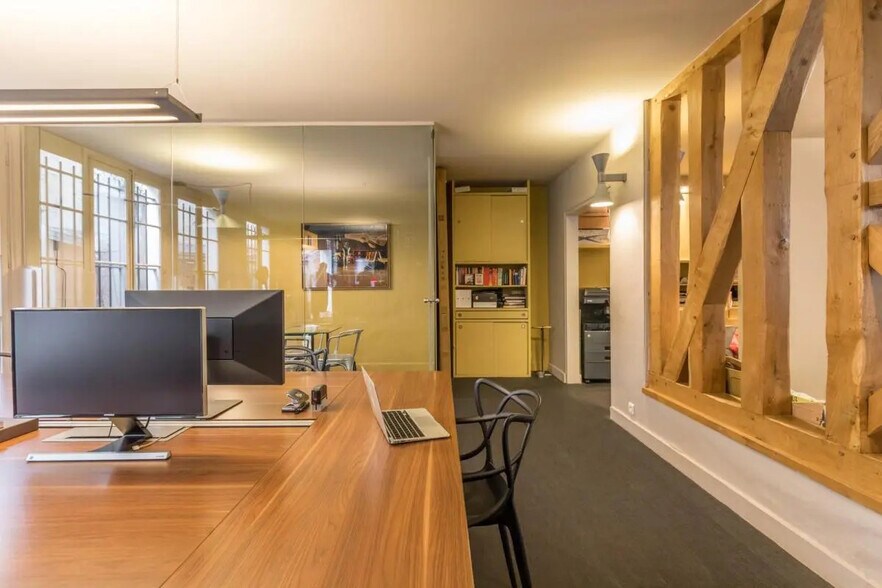 86 Rue Du Cherche-Midi, Paris à louer - Photo du bâtiment - Image 3 de 8