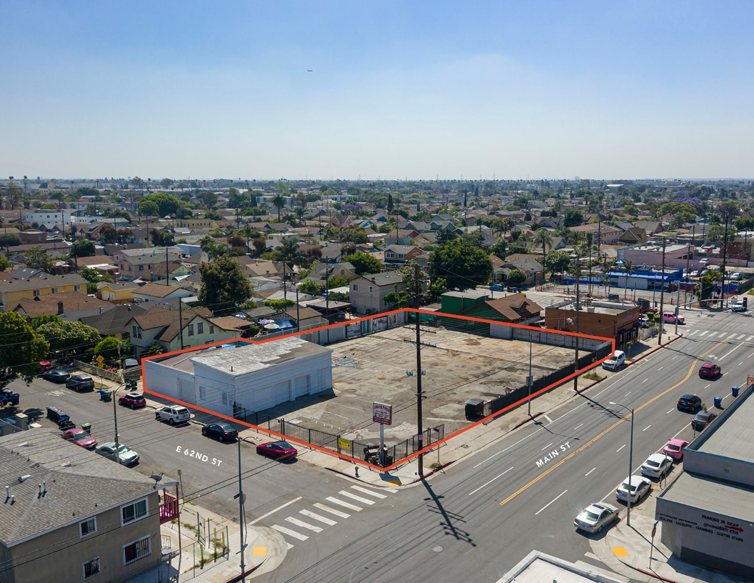 110 E 62nd St, Los Angeles, CA for lease Primary Photo- Image 1 of 44
