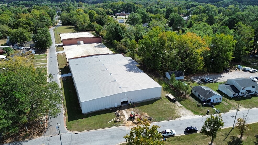 1805 Boone St, Rocky Mount, NC for sale - Building Photo - Image 3 of 14