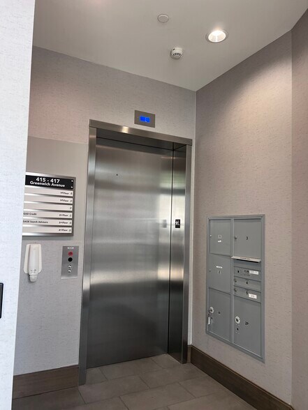 415-417 Greenwich Ave, Greenwich, CT à louer - Hall d’entrée - Image 3 de 7