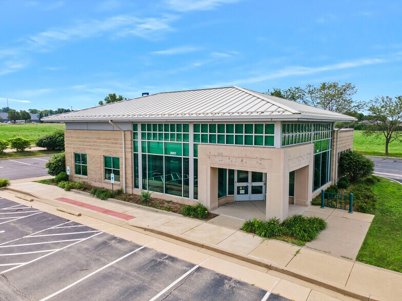 2001 Shepard Rd, Normal, IL à vendre - Photo principale - Image 1 de 15